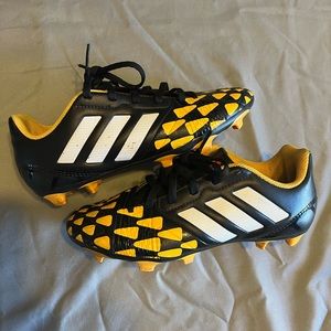 Boys Adidas soccer cleats